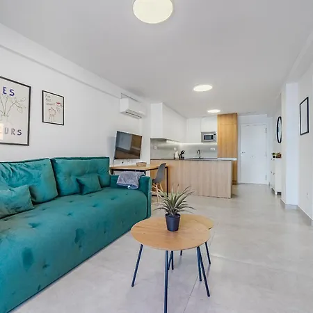 Ocean View 2bedroom In Cristianos, Heated Pool, 3 Minutes To לוס כריסטיאנוס