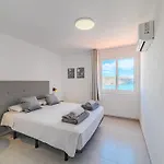 Apartament Ocean View 2bedroom In Cristianos, Heated Pool, 3 Minutes To Los Cristianos (Tenerife)